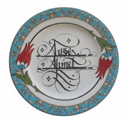 Hattatalibey – Kişiye Özel Kaligrafi Sanatlı Kütahya Seramik, Tabak (Ürün Kodu: TK014)